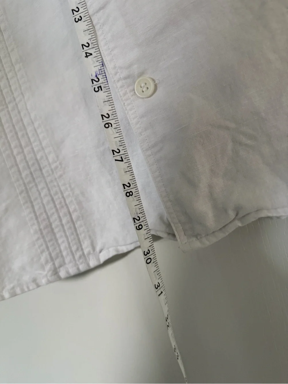 Banana Republic White Short-Sleeve Guayabera-Style Button Down Shirt